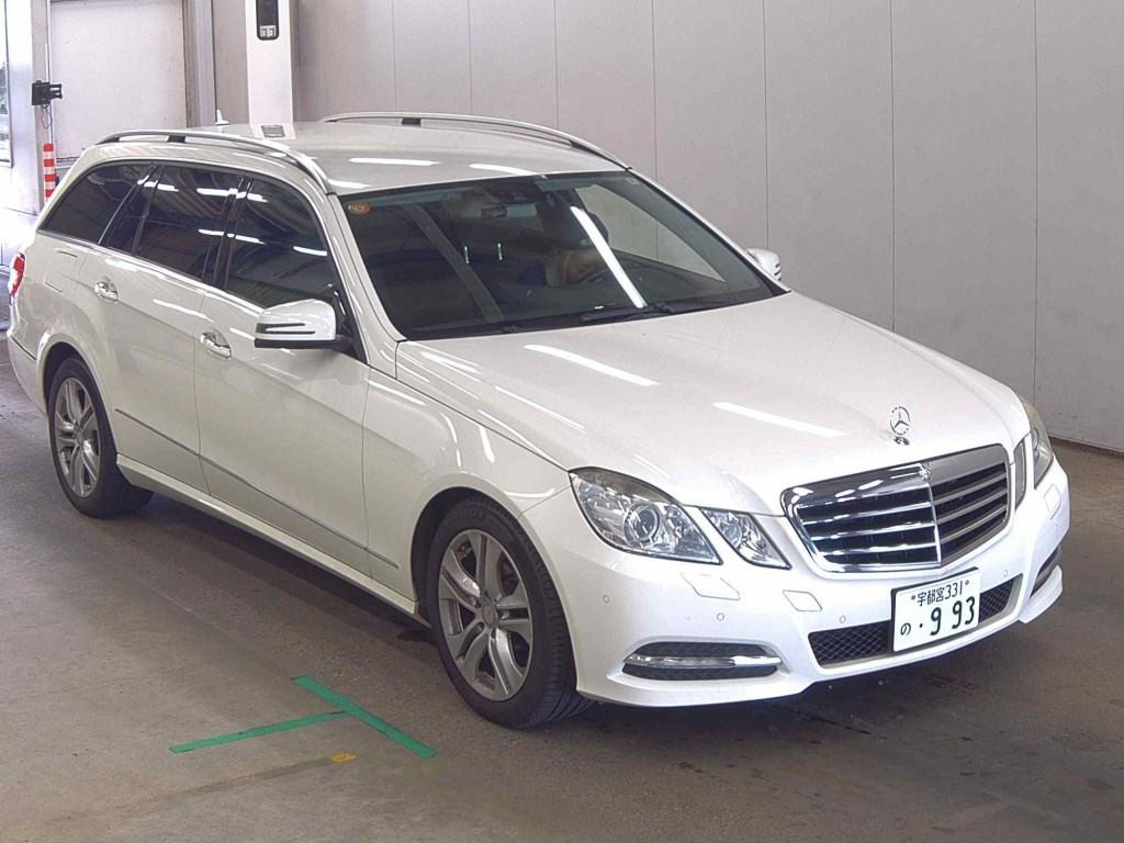Mercedes-Benz E-Class Stationwagon 2010 z aukcji japońskiej