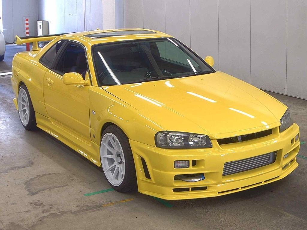 Nissan Skyline 1998 z aukcji japońskiej