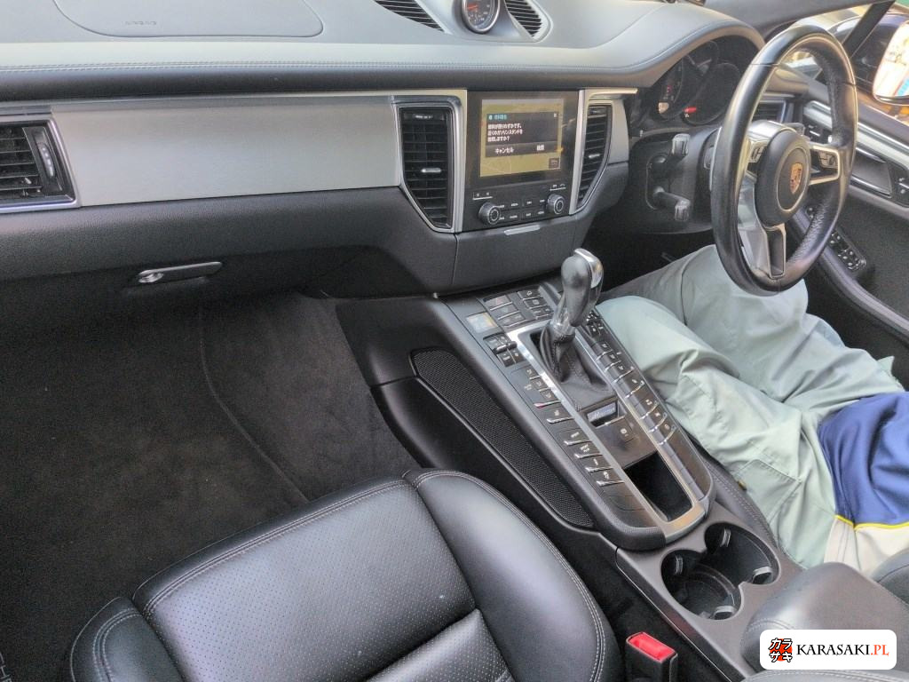 2016 Porsche Macan 4WD Turbo 5