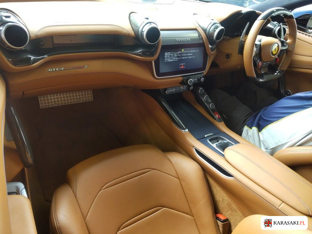 2017 Ferrari GTC4 Lusso T 5