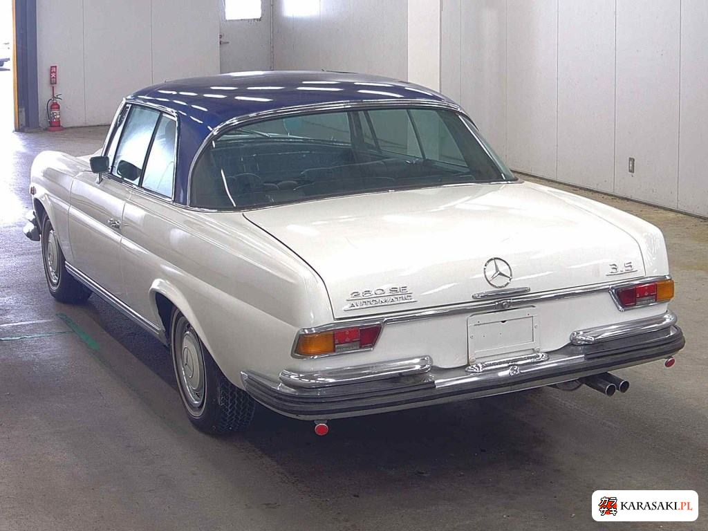 1977 Mercedes-Benz 111024 2