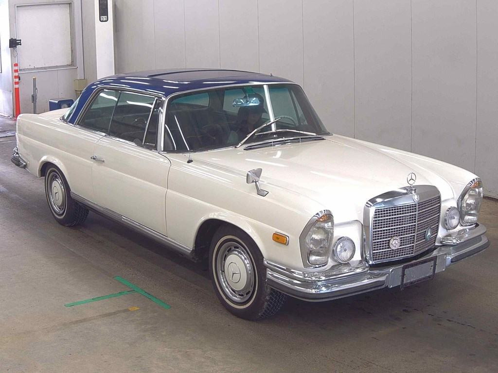 Mercedes-Benz 111024 1977 z aukcji japońskiej