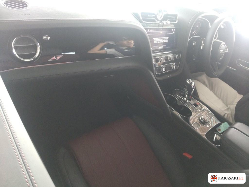 2023 Bentley Bentayga 4WD 5