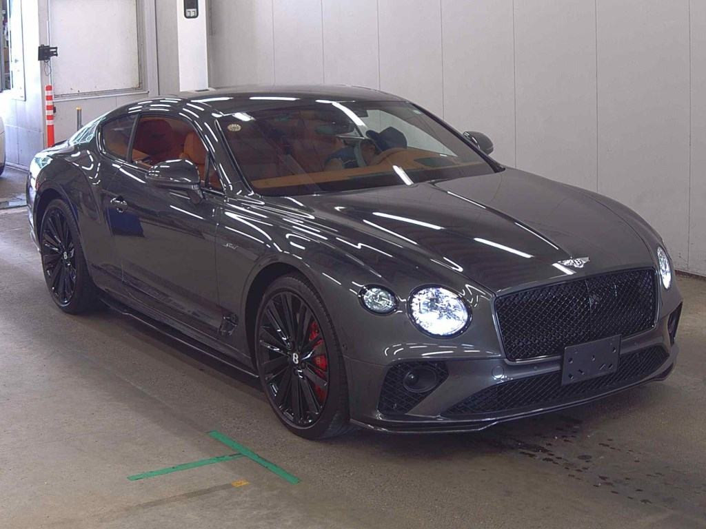 Bentley BCDDB 2023 z aukcji japońskiej