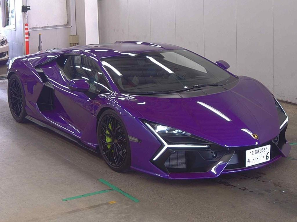 Lamborghini Revuelto 2025 z aukcji japońskiej