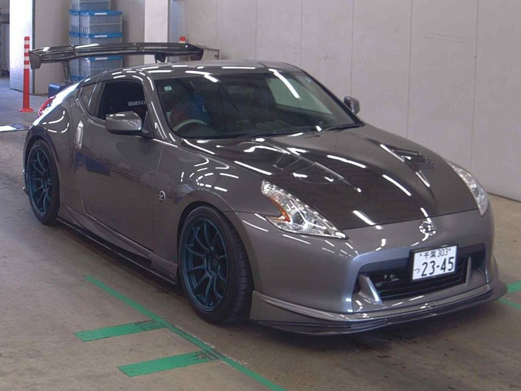 Nissan Fairlady Z 2011 z aukcji japońskiej