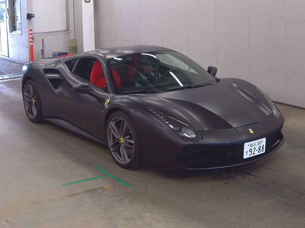 Ferrari 488 GTB 2018 z aukcji japońskiej