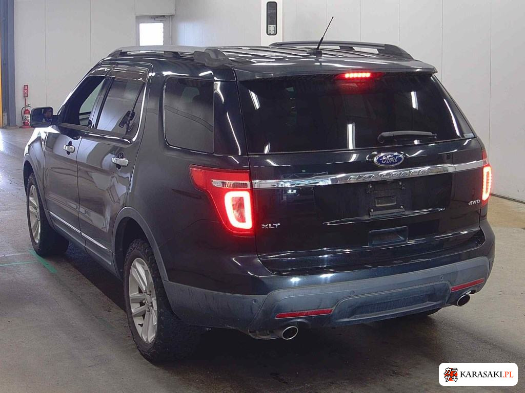 2013 Ford Explorer 5D 4WD XLT 2