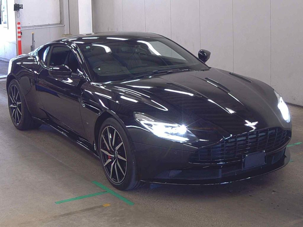 Aston Martin DB11 2018 z aukcji japońskiej