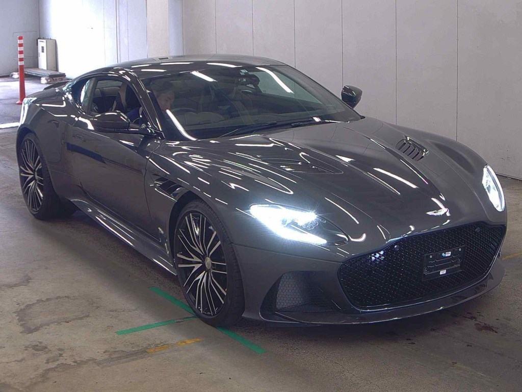 Aston Martin DBS 2022 z aukcji japońskiej