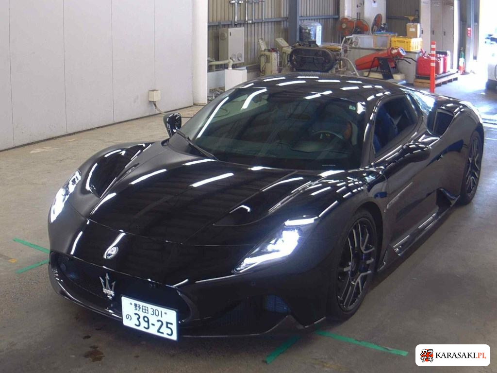 2022 Maserati MC20 3
