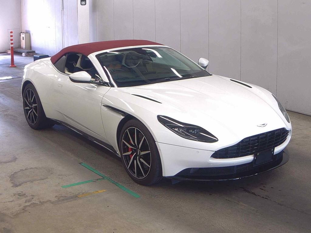 Aston Martin DB11 2018 z aukcji japońskiej