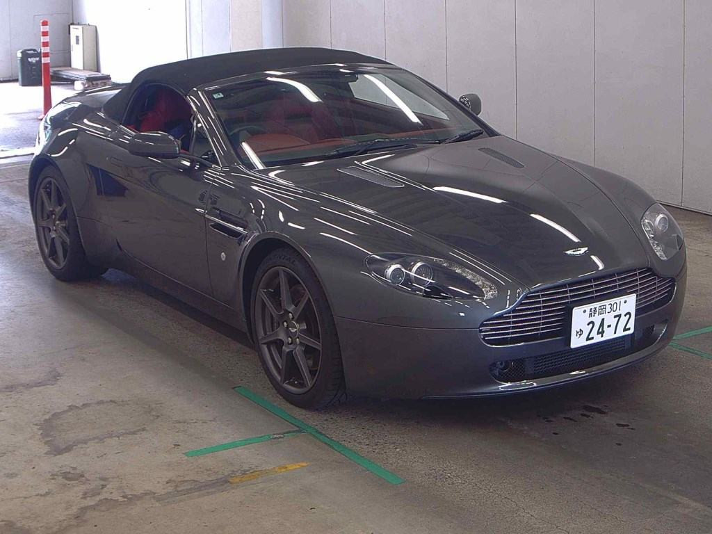 Aston Martin V8 Vantage 2009 z aukcji japońskiej