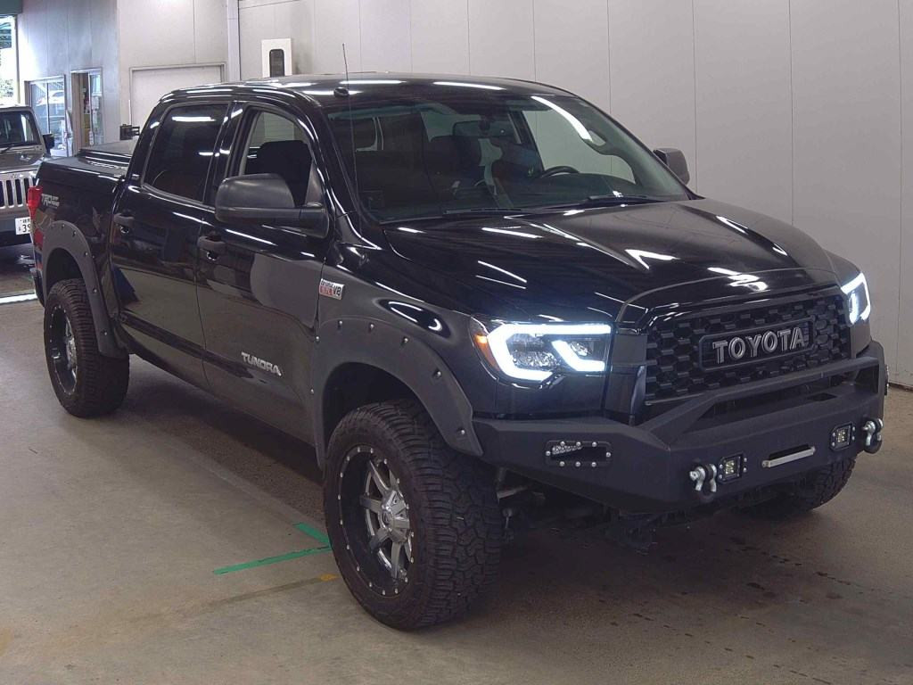 America Toyota 2014 z aukcji japońskiej