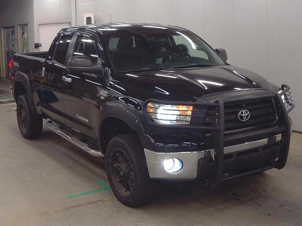 America Toyota Tundra 2008 z aukcji japońskiej