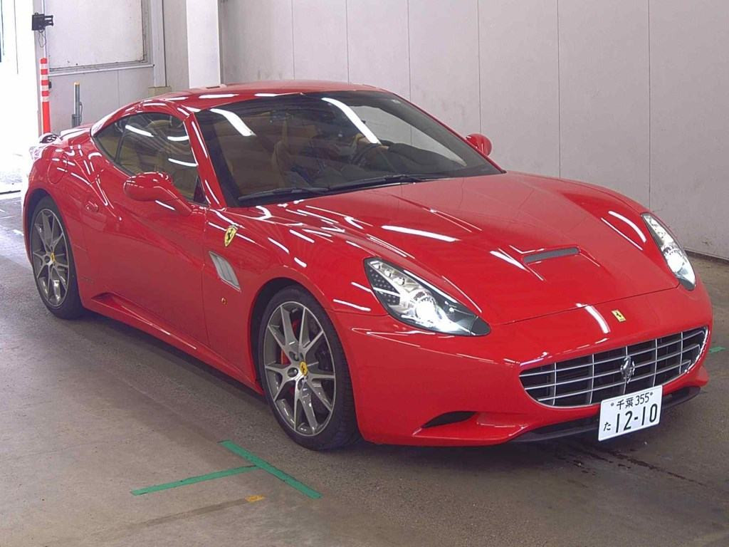 Ferrari California 2011 z aukcji japońskiej