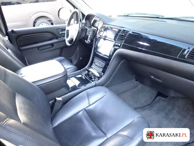 2010 Cadillac Escalade 4WD Base Grade 7
