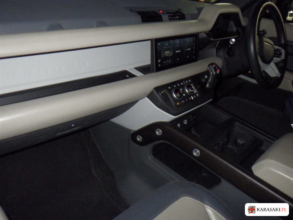 2021 Land Rover Defender 5D 4WD 110 X Dynamic Se 5