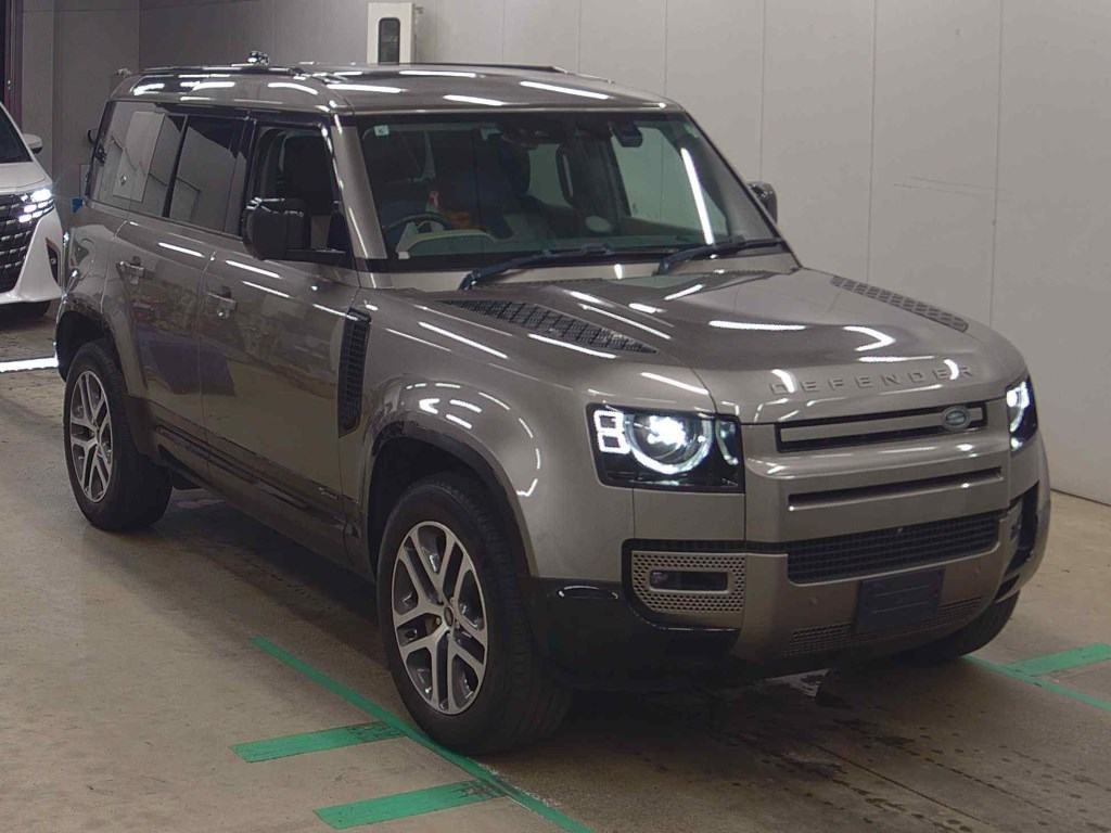 Land Rover Defender 2021 z aukcji japońskiej