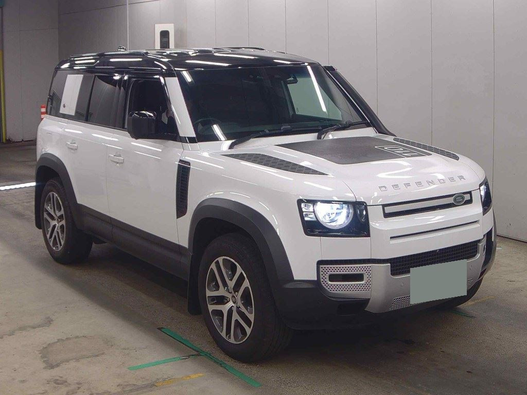 Land Rover Defender 2021 z aukcji japońskiej
