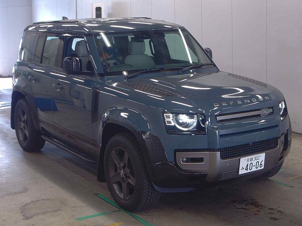 Land Rover Defender 2025 z aukcji japońskiej