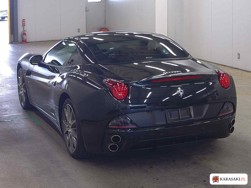 2011 Ferrari California Base Grade 2