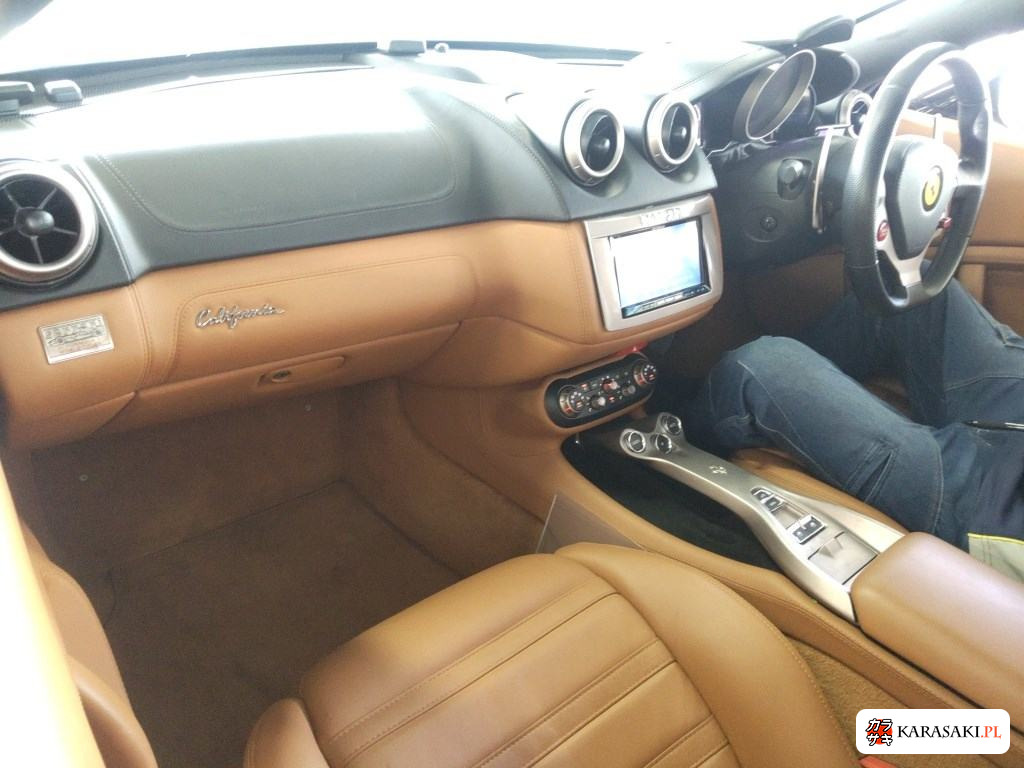 2011 Ferrari California Base Grade 5