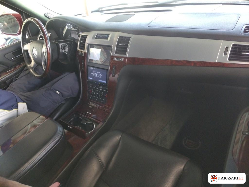 2010 Cadillac Escalade 4WD Luxury 5