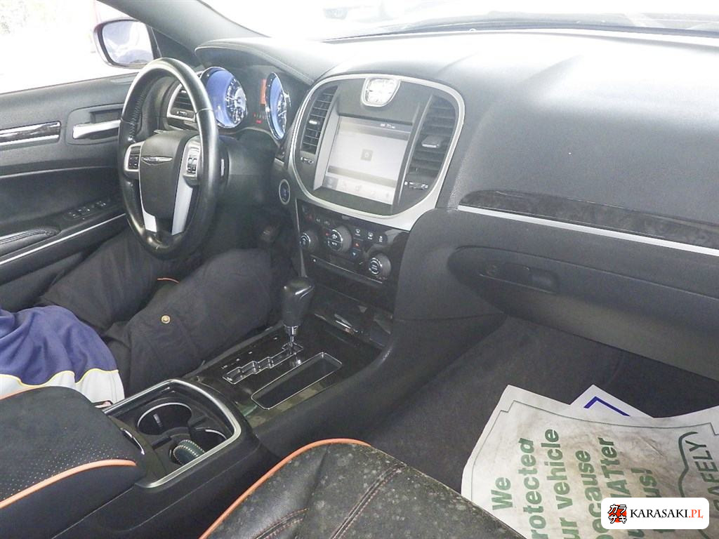 2012 Chrysler 300 5