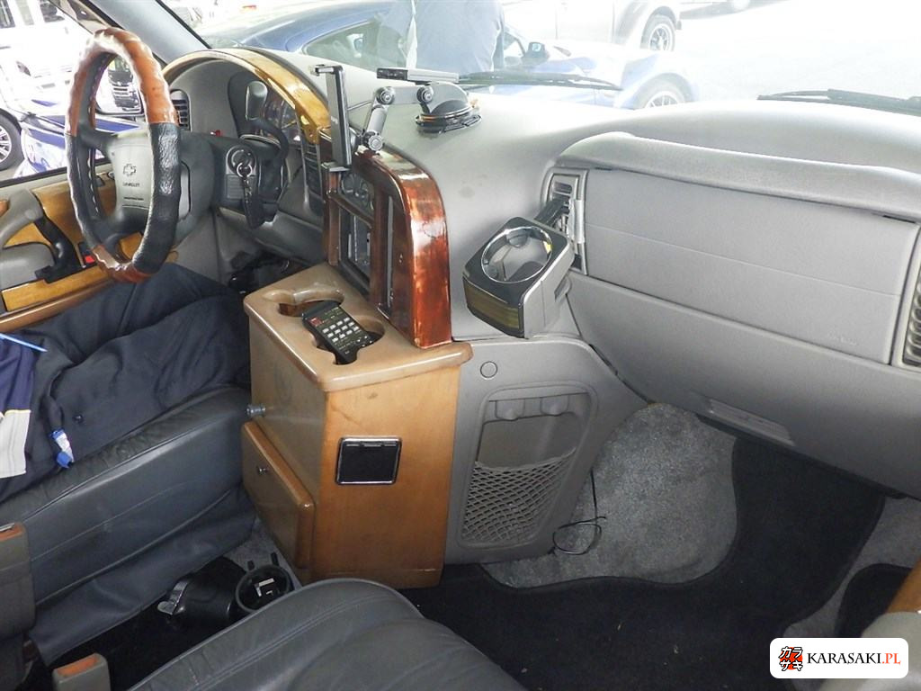 1998 Chevrolet Astro 5