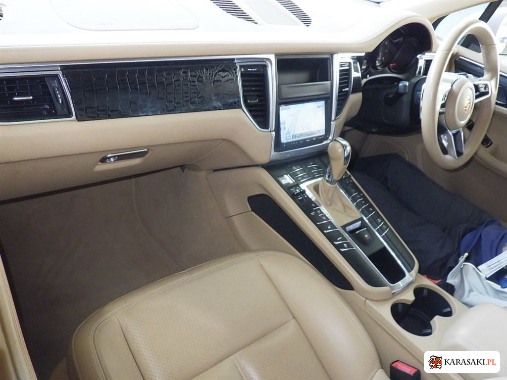 2015 Porsche Macan 4WD 5