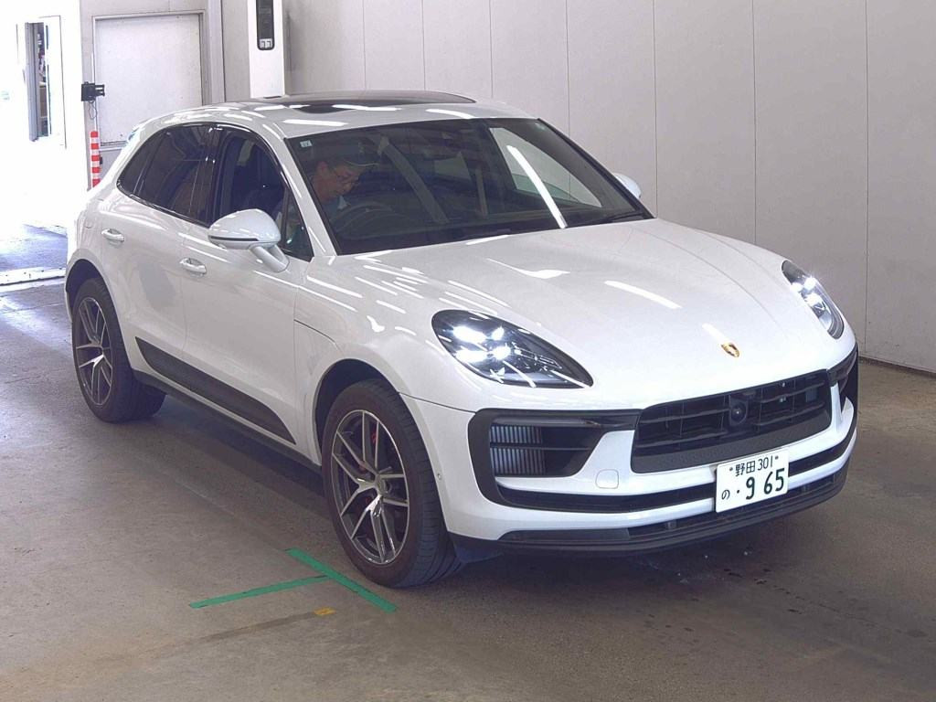 Porsche Macan 2023 z aukcji japońskiej