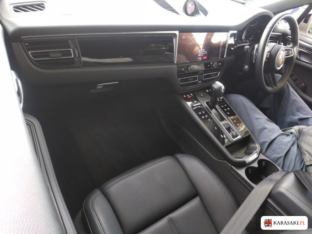 2023 Porsche Macan 4WD 5
