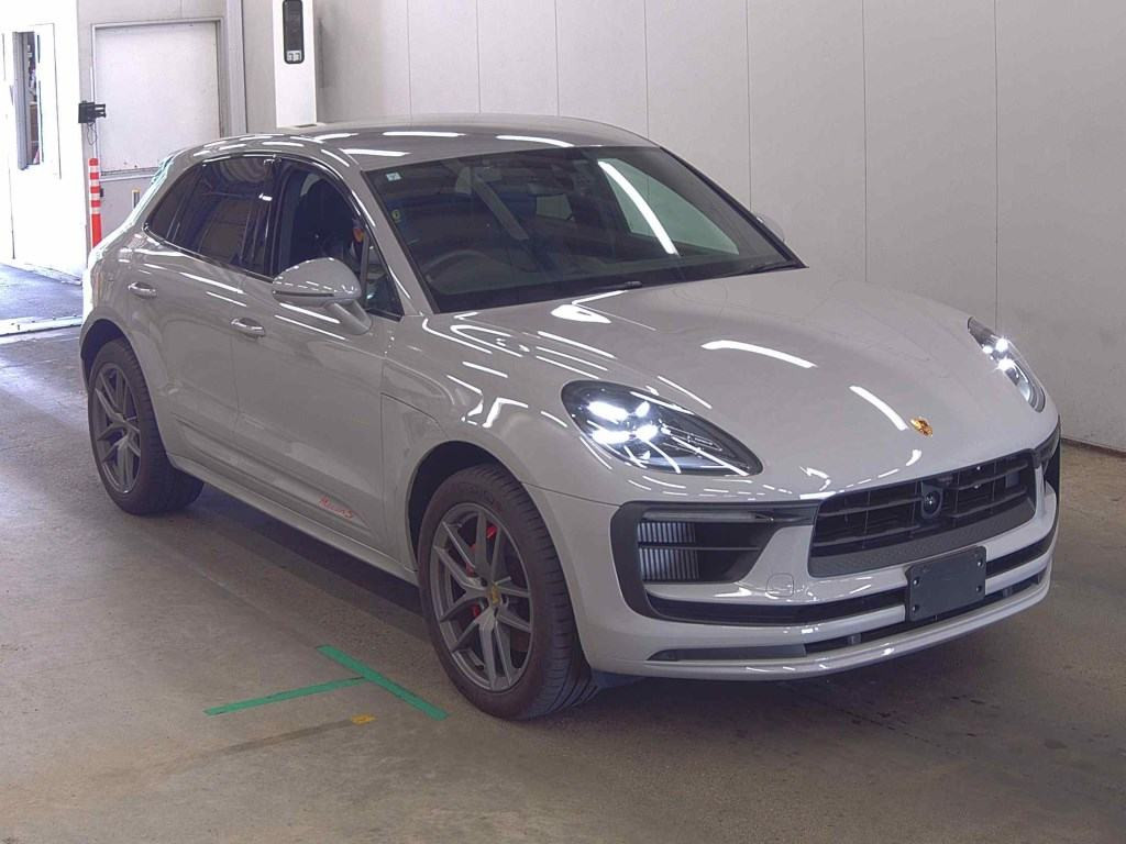Porsche Macan 2023 z aukcji japońskiej
