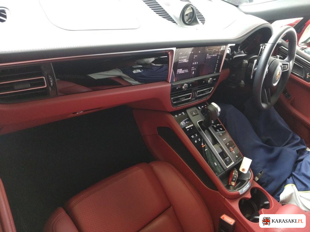 2024 Porsche Macan 4WD 5