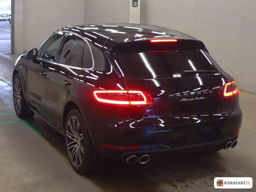 2015 Porsche Macan 4WD 2