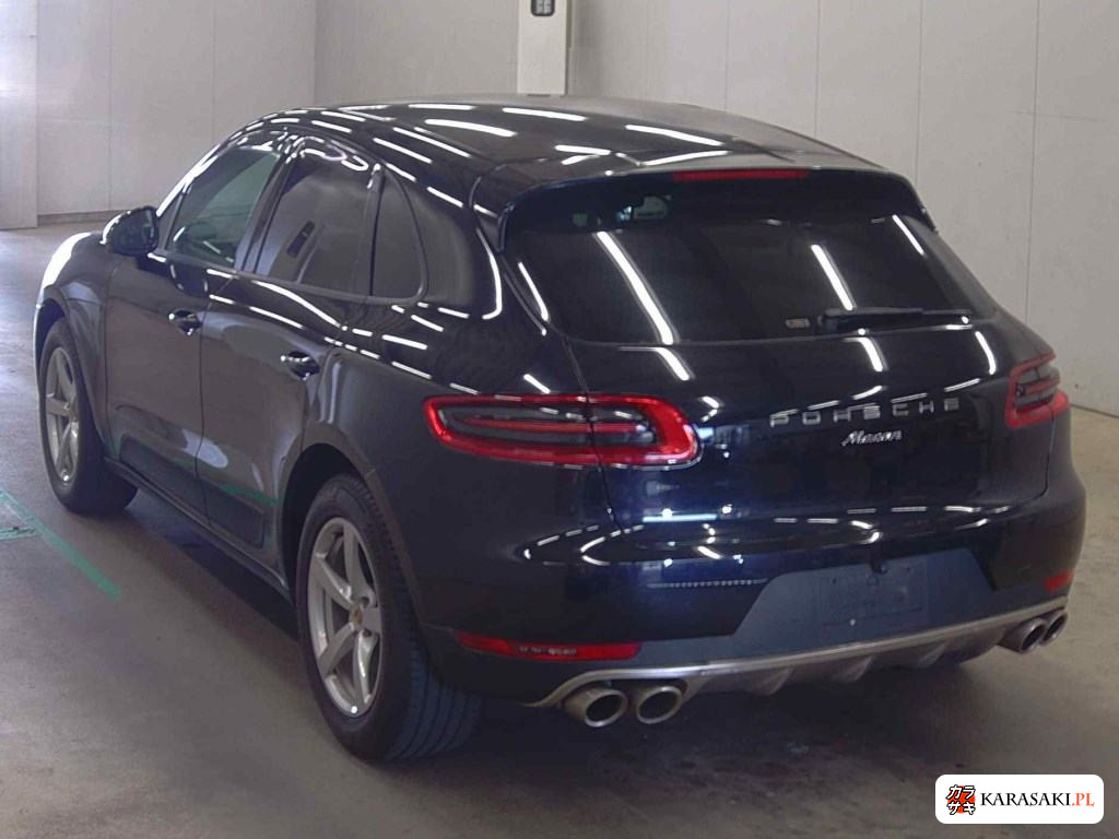 2014 Porsche Macan 4WD 2