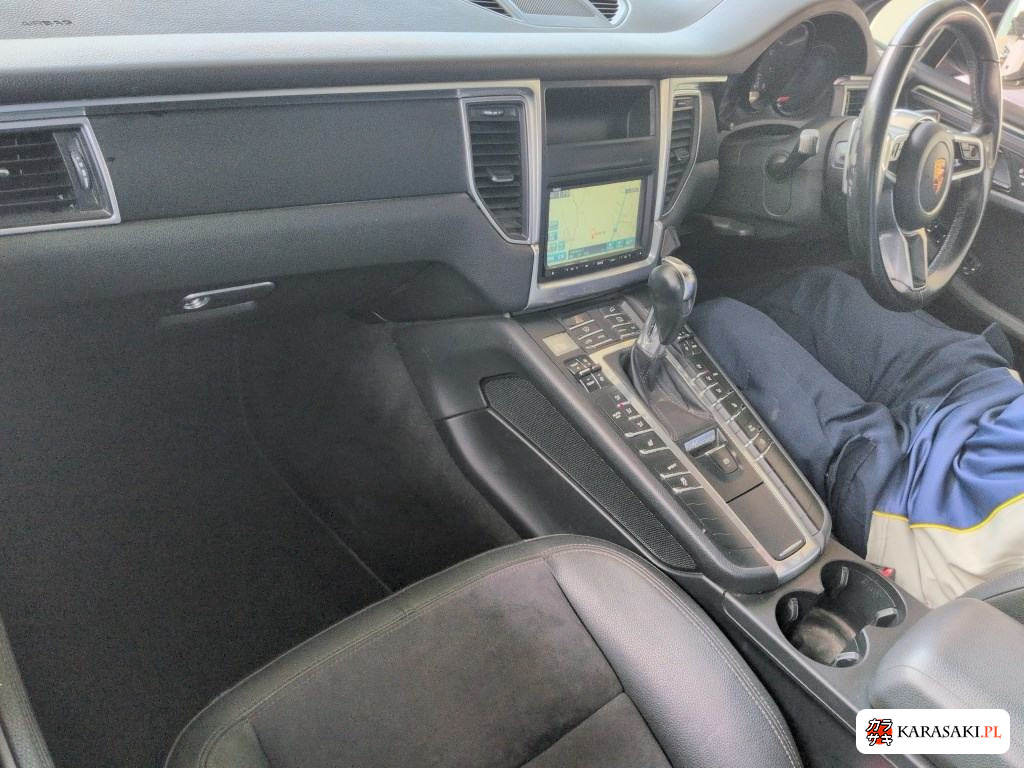 2014 Porsche Macan 4WD 5