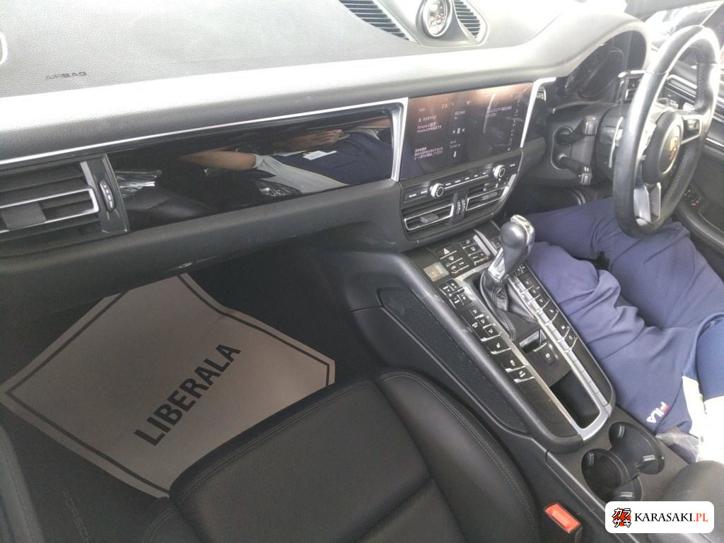 2021 Porsche Macan 4WD S 5