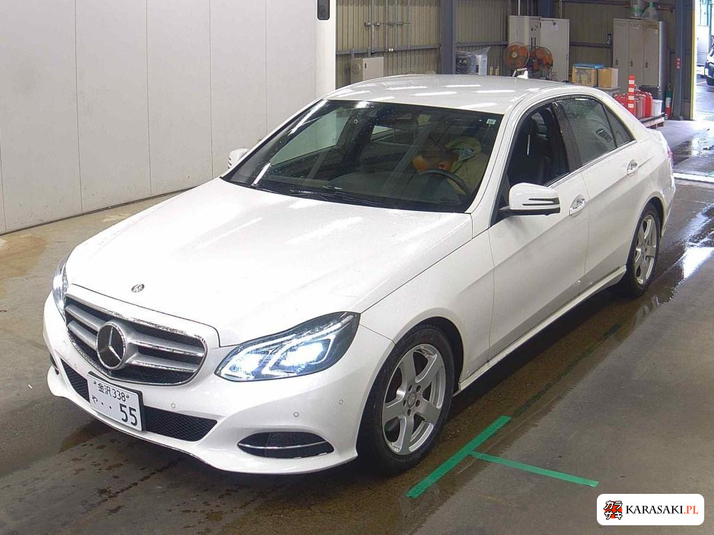 2015 Mercedes-Benz E-Class 4D 4WD E300 4MATIC Avantgarde 3