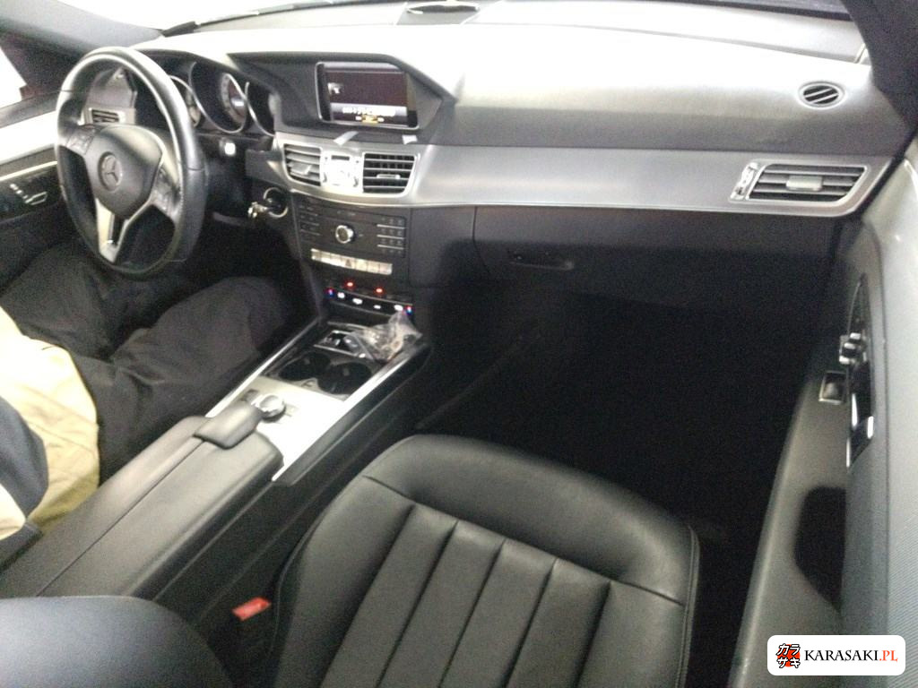 2015 Mercedes-Benz E-Class 4D 4WD E300 4MATIC Avantgarde 5