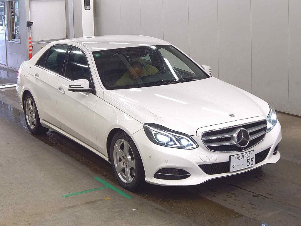 Mercedes-Benz E-Class 2015 z aukcji japońskiej