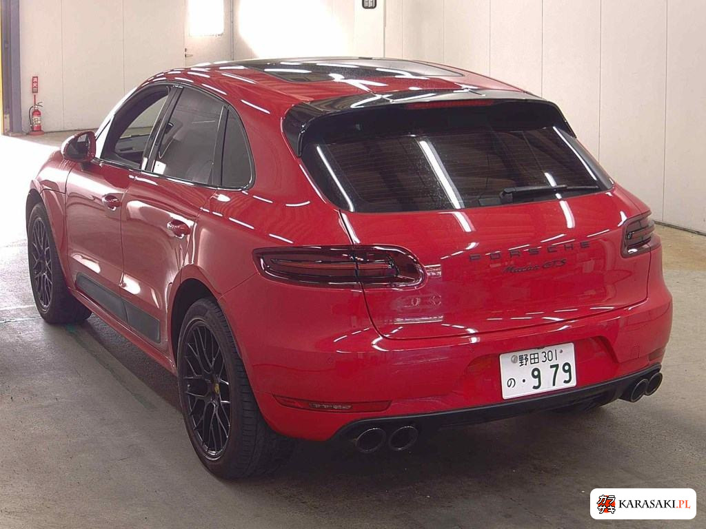 2018 Porsche Macan 4WD GTS Sport Chrono Package 2