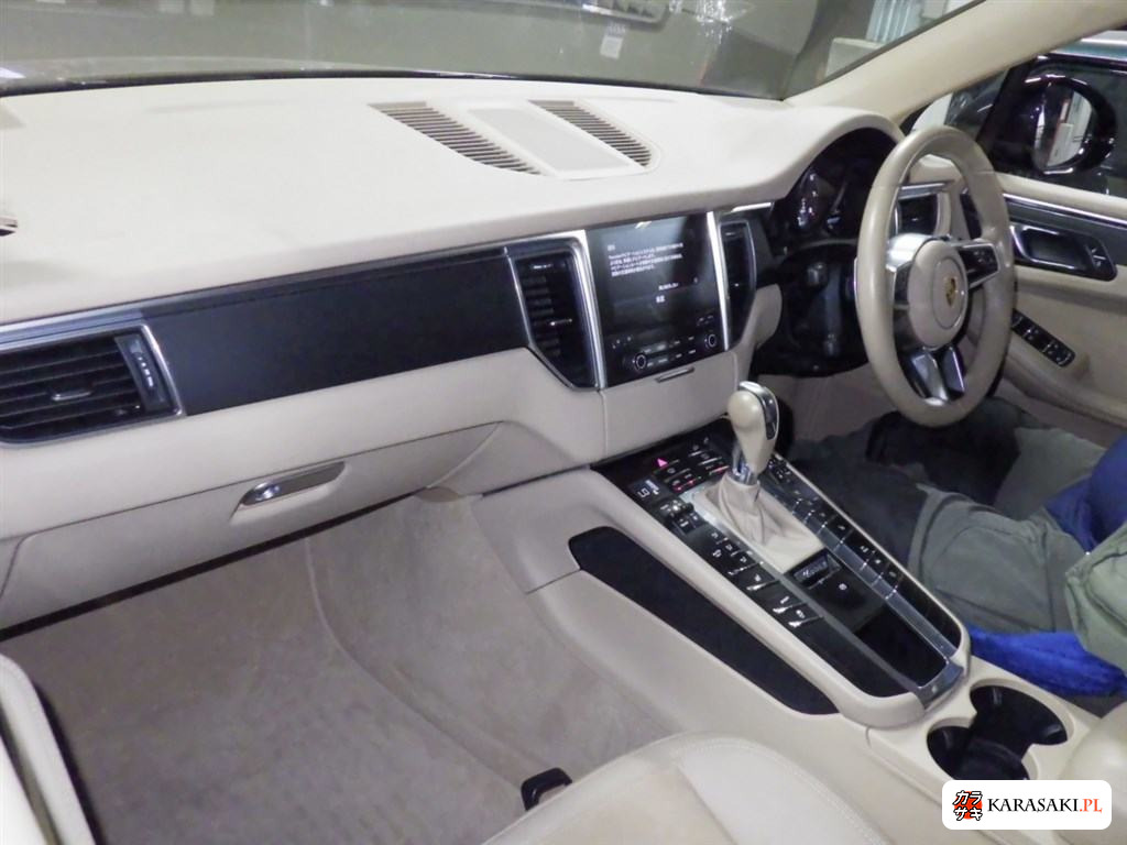 2017 Porsche Macan 4WD 5