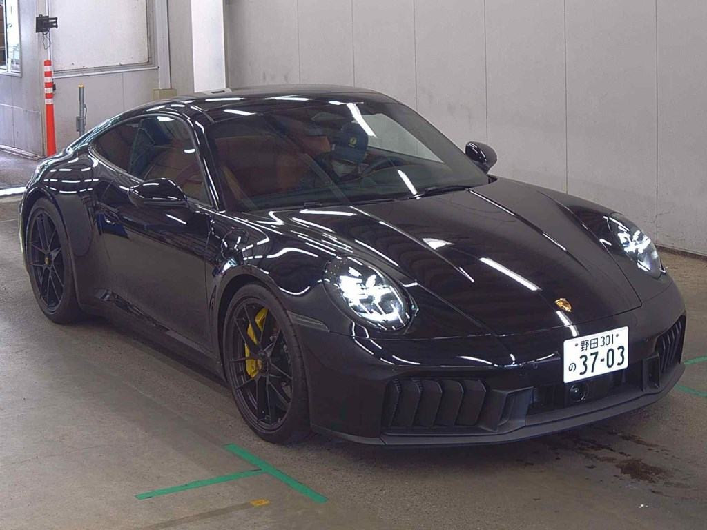 Porsche 911 2026 z aukcji japońskiej