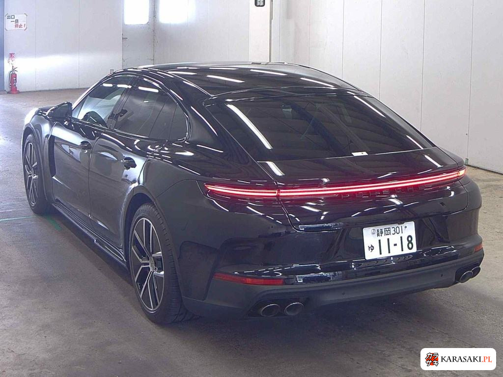 2024 Porsche Panamera 5D 2