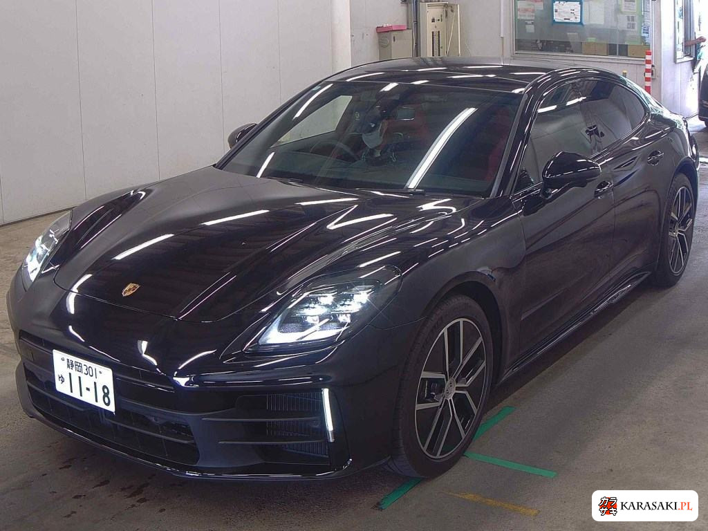 2024 Porsche Panamera 5D 3