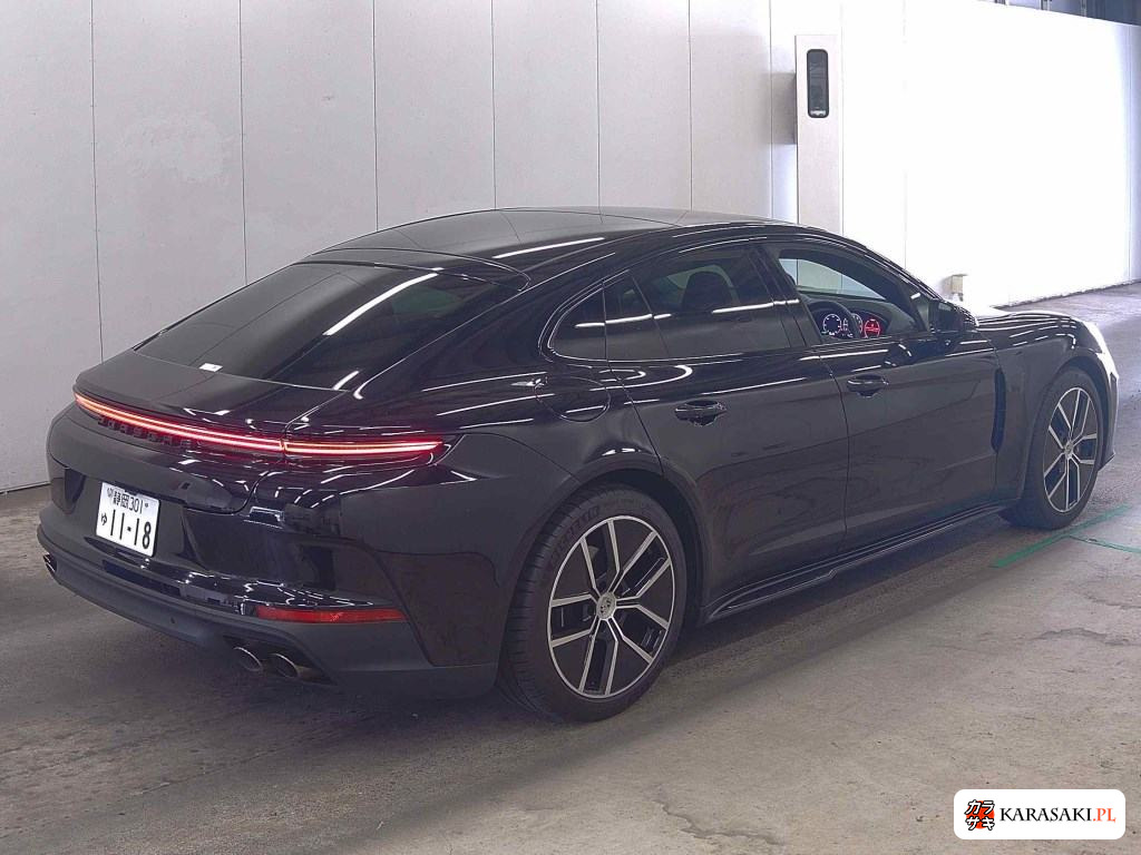 2024 Porsche Panamera 5D 4