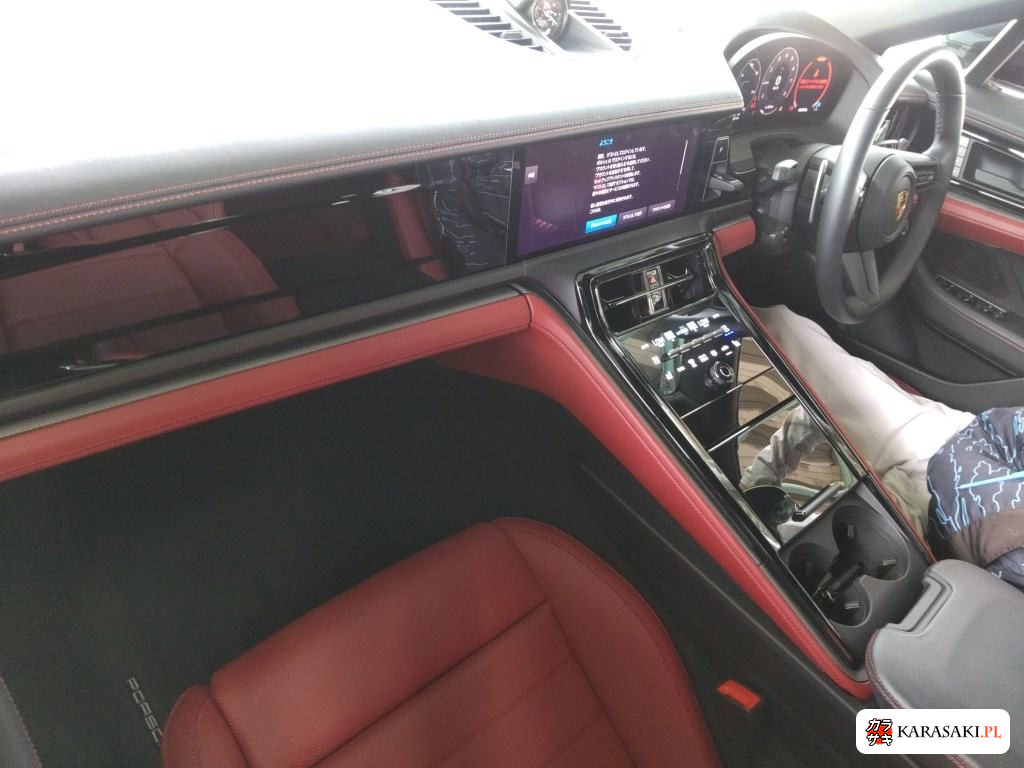 2024 Porsche Panamera 5D 5