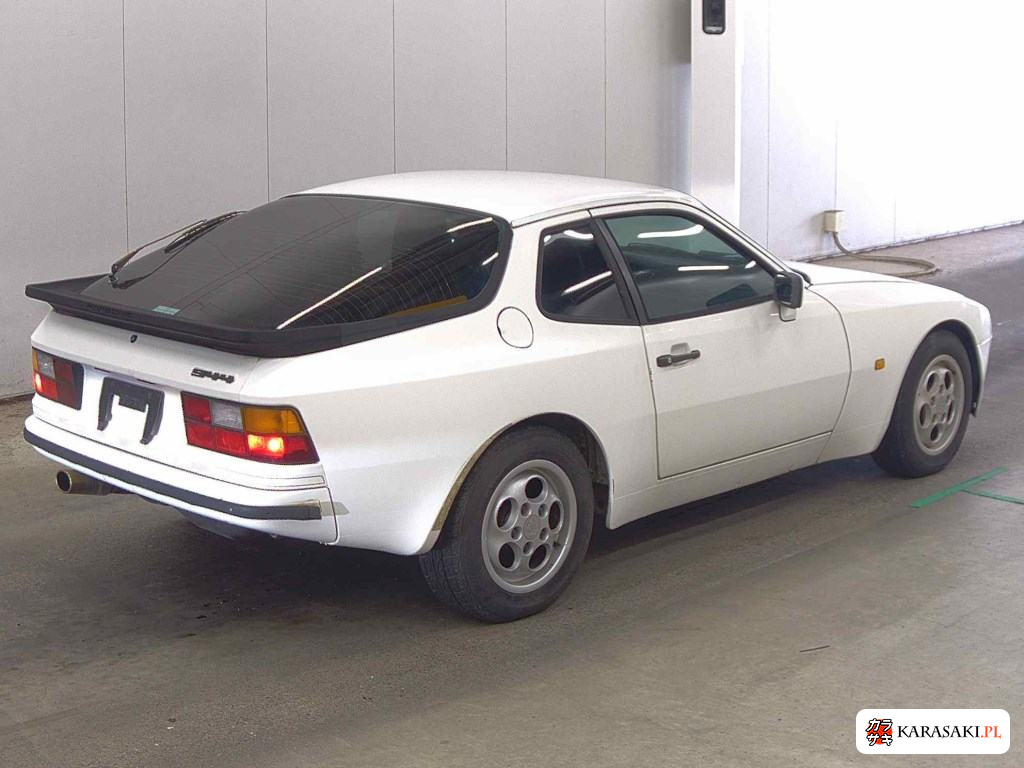 1988 Porsche 944 CP 4